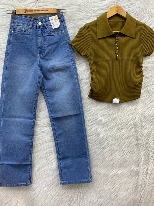 CROP T-SHIRT JEANS PAIR