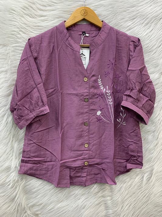 FLORAL EMBROIDERED TOP